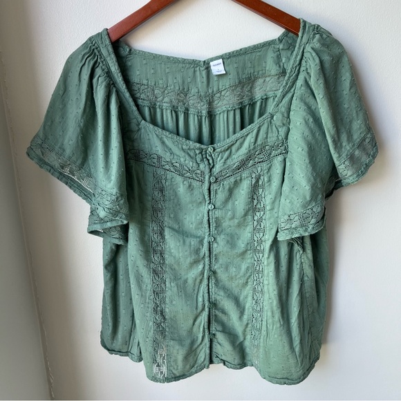 Old Navy Eyelet Top - Picture 3 of 4